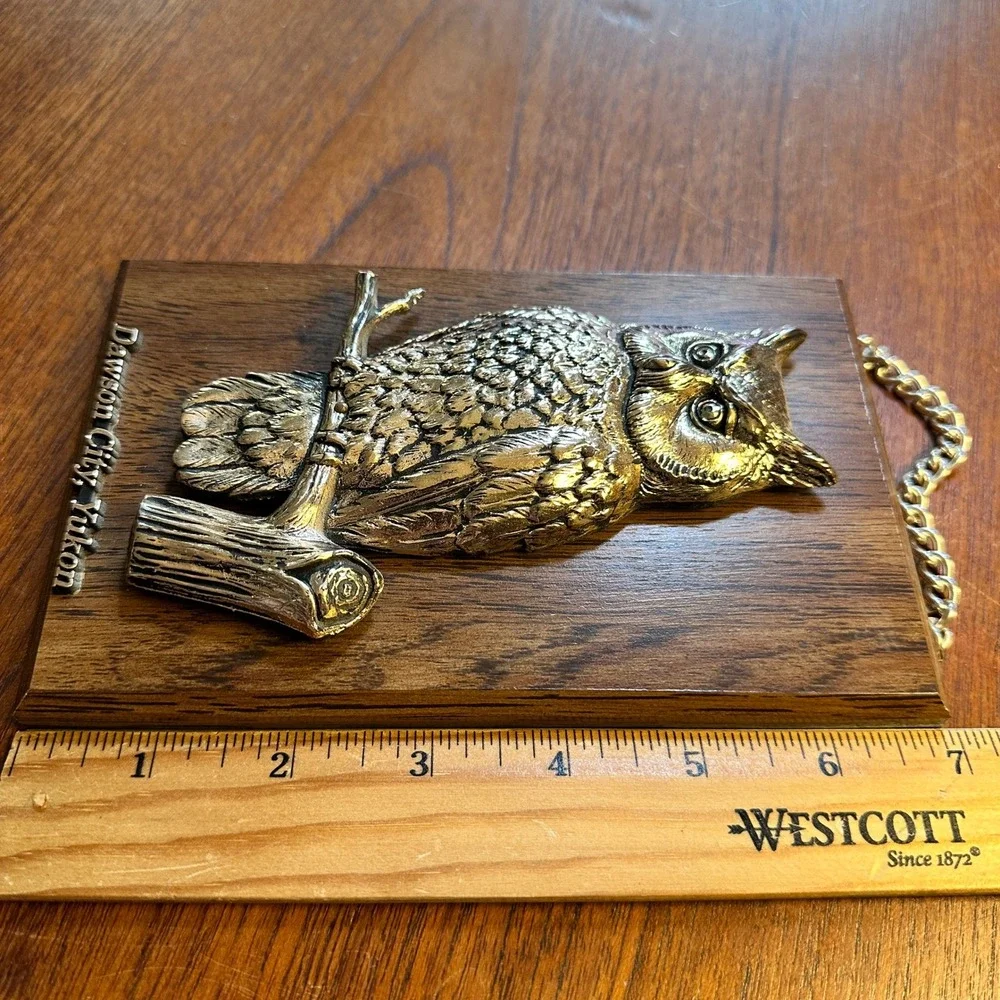 A&F Canada Vintage Dawson City Yukon 3D Owl Wood Plaque Wall Decor Size 6.5x3.75